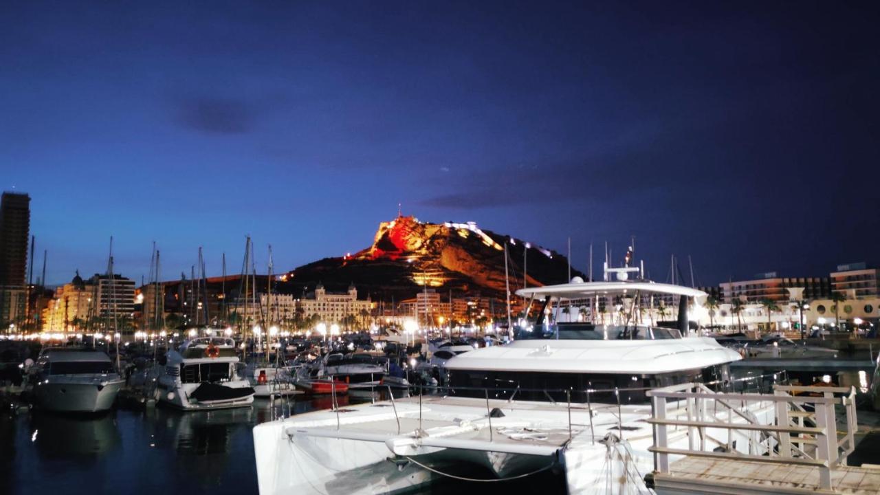 Charming Apartment In Alicante Near The Sea & City Center エクステリア 写真
