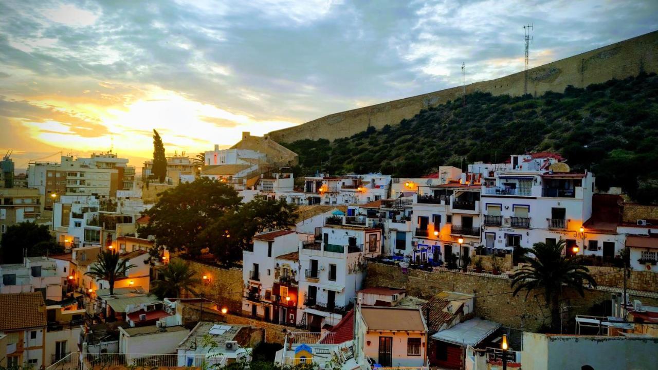 Charming Apartment In Alicante Near The Sea & City Center エクステリア 写真